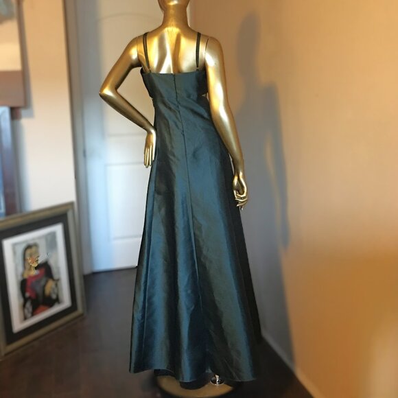 ALFRED SUNG Open Neckline Cutout Satin Twill A-Line Gown w/Pockets in Evergreen - Picture 5 of 11